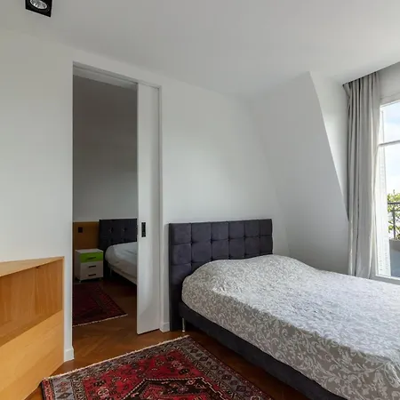 Fancy - Champs Elysees Apartment *